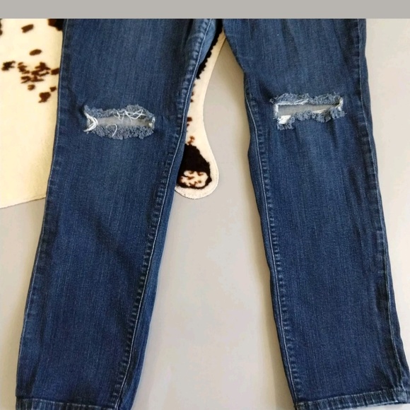 SOLD Torrid distressed skinny jeans, size 18 - Picture 7 of 8